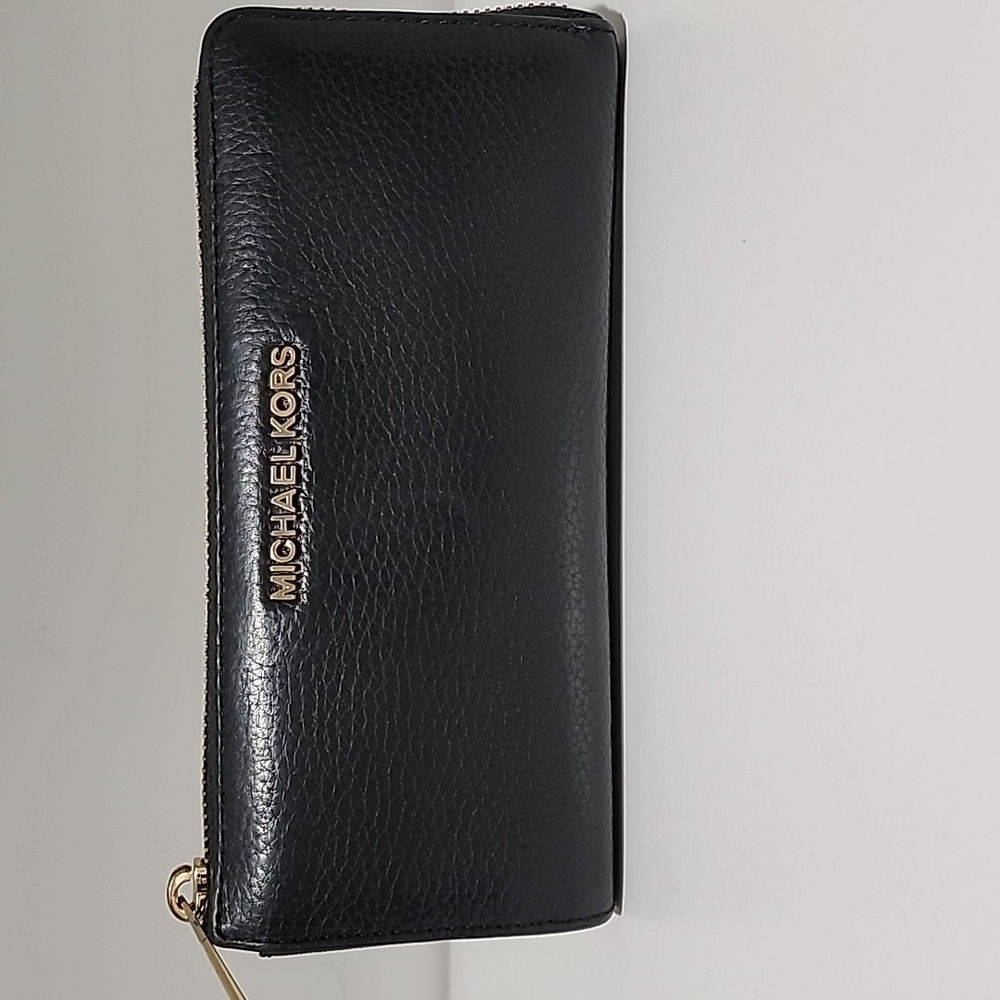 MICHAEL KORS BLACK WALLET